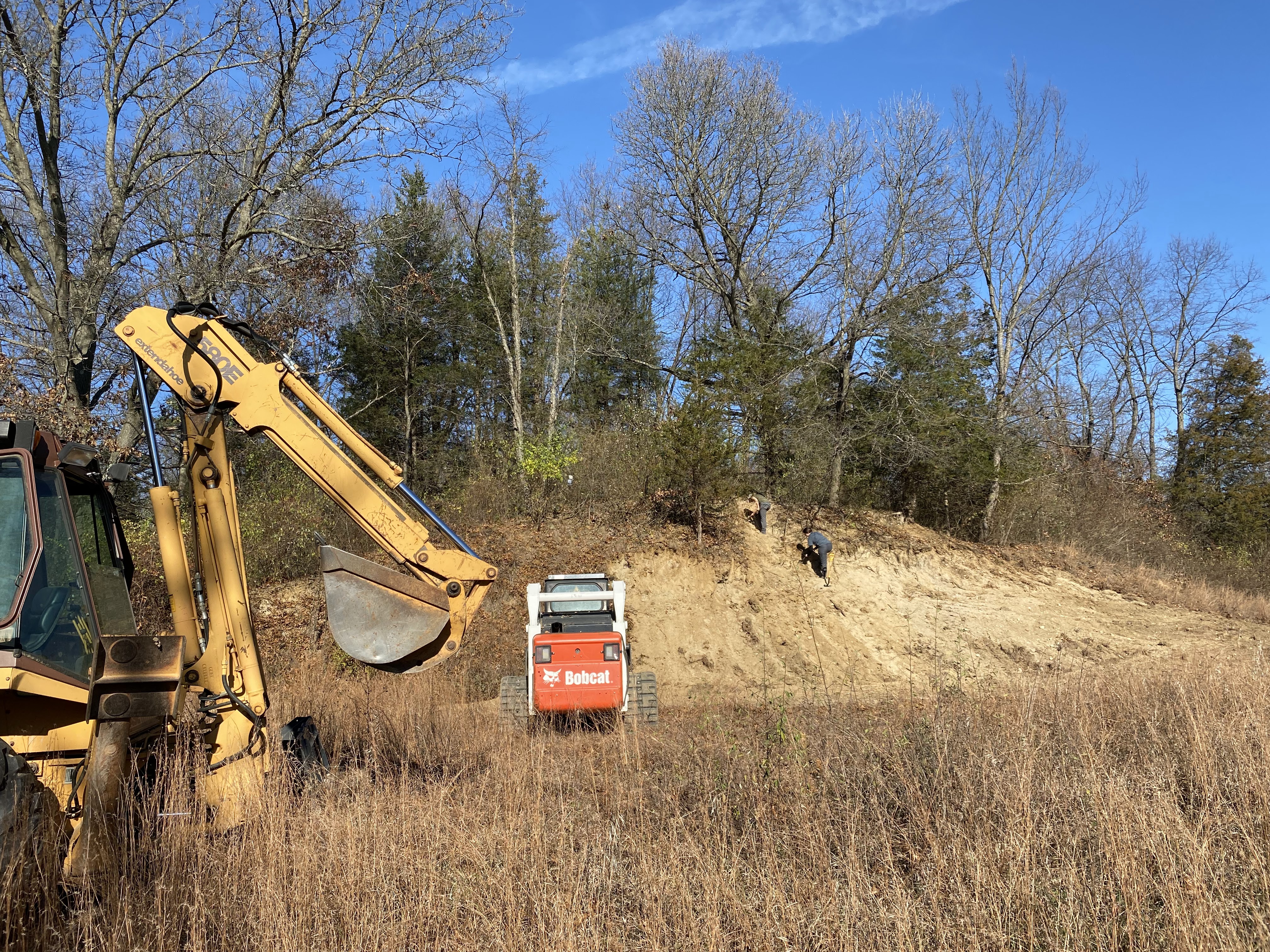 Approximately one hour later, the sediments have been exposed!